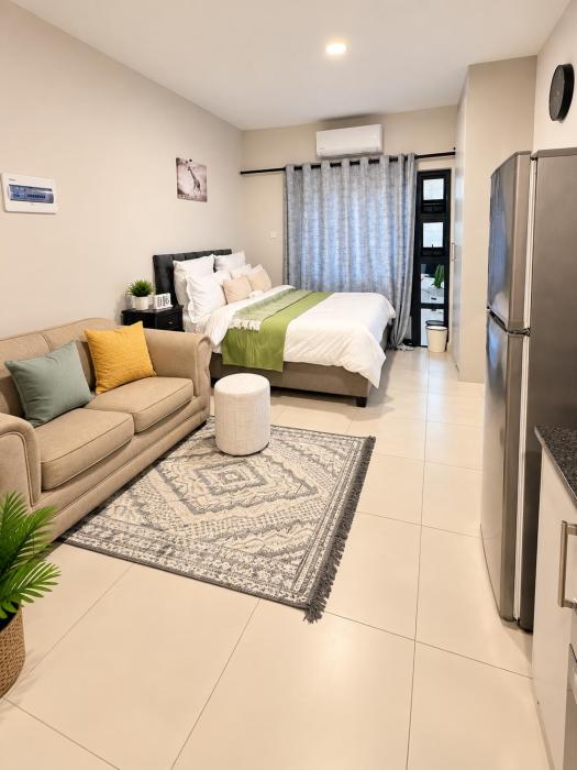 Alora Apartment
