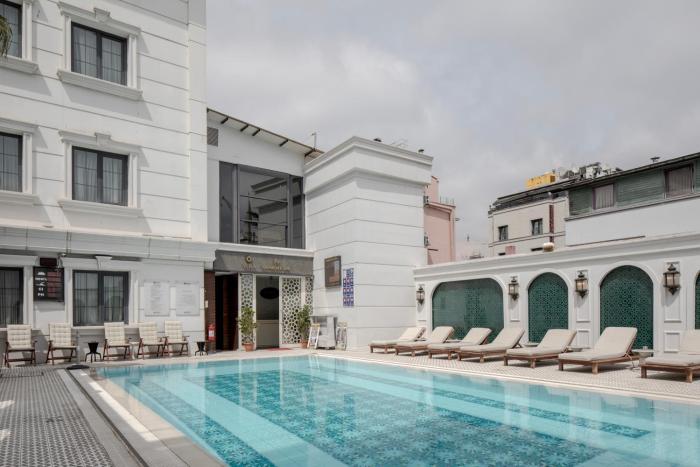 Sura Luxury Milion & Spa
