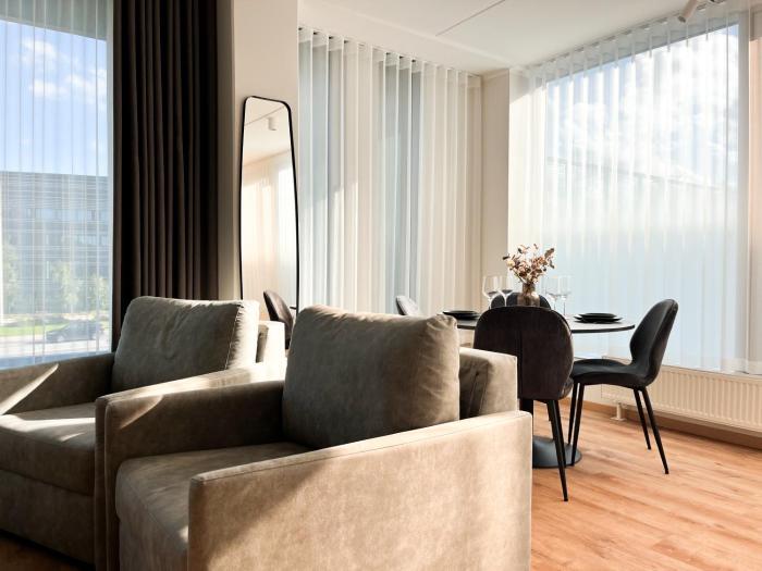Spacious & Sunny Riverside Apartment in Tartu