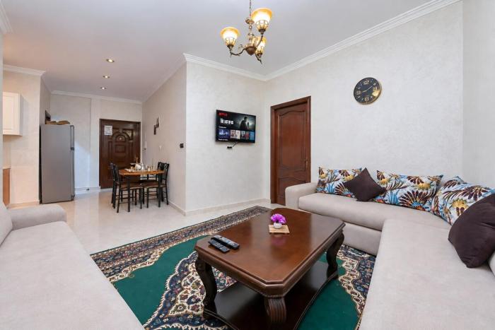 An air-conditioned apartment with a balcony, close to the Corniche, just a minute away