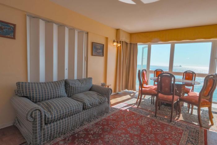 Spacious 4 bedroom Apt In Vina del Mar 7 Guest