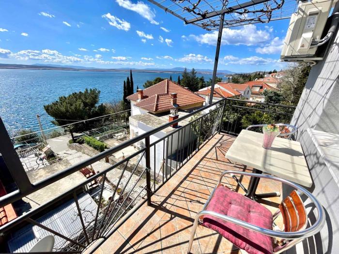 Apartments in Crikvenica 44015