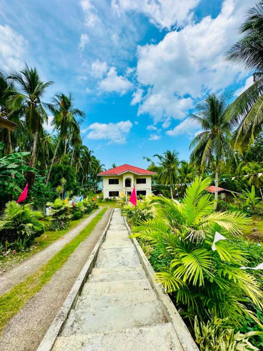 Twin Islands Beach House & Events Place in Hinunangan