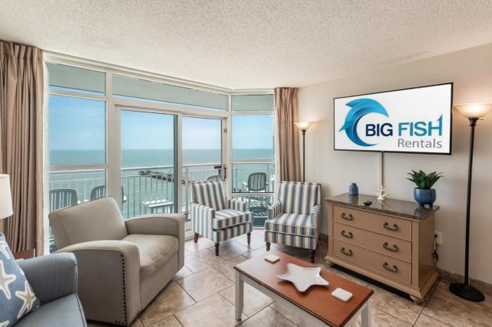 2BR Oceanfront View at Carolinian with Amazing Pool