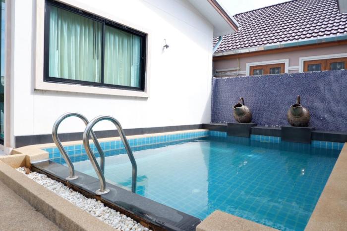Pool Villa Pasak Soi 13