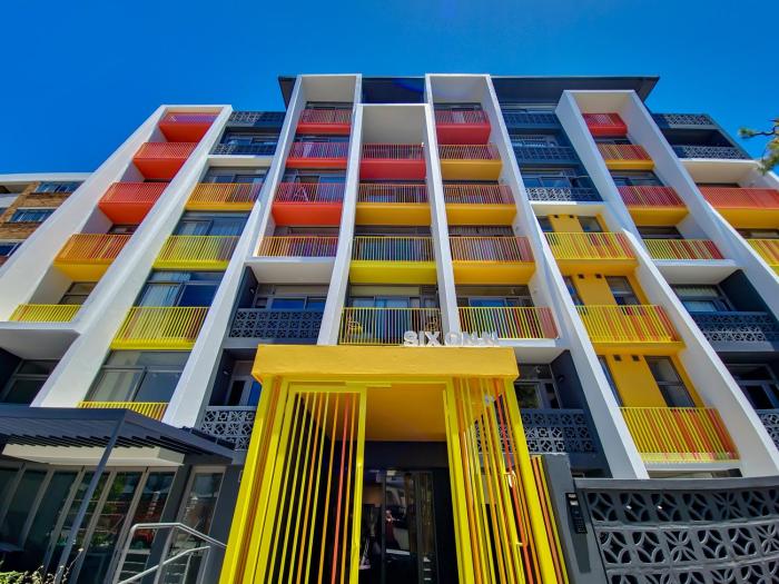 SIX ON N 217 - Modern Studio in Heart of Sea Point with Parking