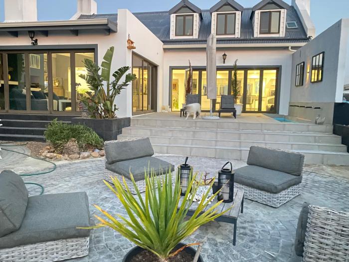 Villa Blau Luxury beachfront villa