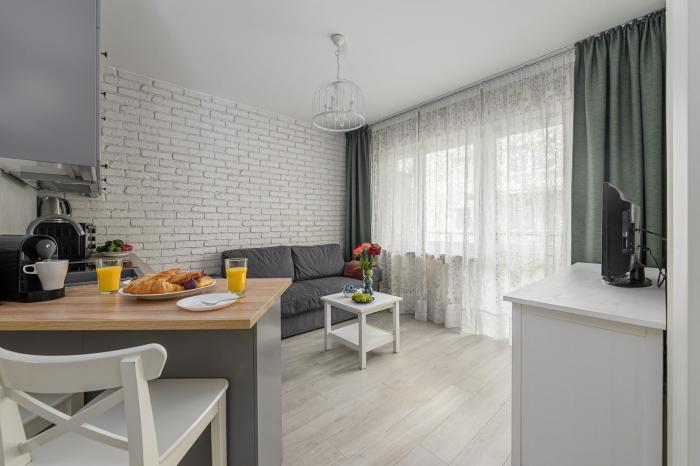 P&O Apartments Wileńska close to Metro Station