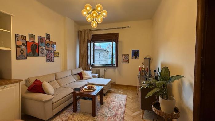 Bohemian Art-Filled Flat in Heart of Bucharest