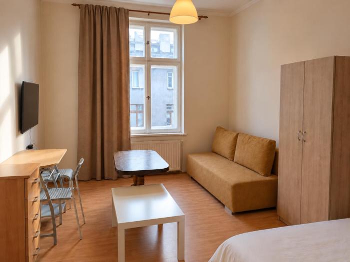 Budget Old Town Apartment