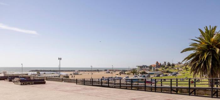 MAR y TRANQUILIDAD, 3 Ambientes a pasos del Casino y Torréon, FRENTE al MAR