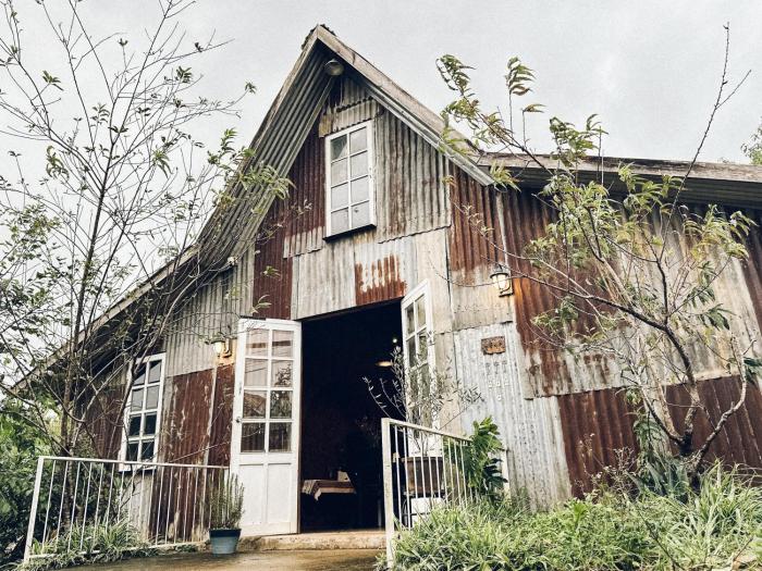 Cherith Home Da Lat - Vintage Wooden Chalet with Lake View