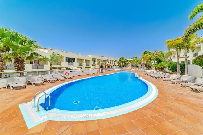 Casa Roo Family 3 bed Duplex, 2 pools Costa Adeje