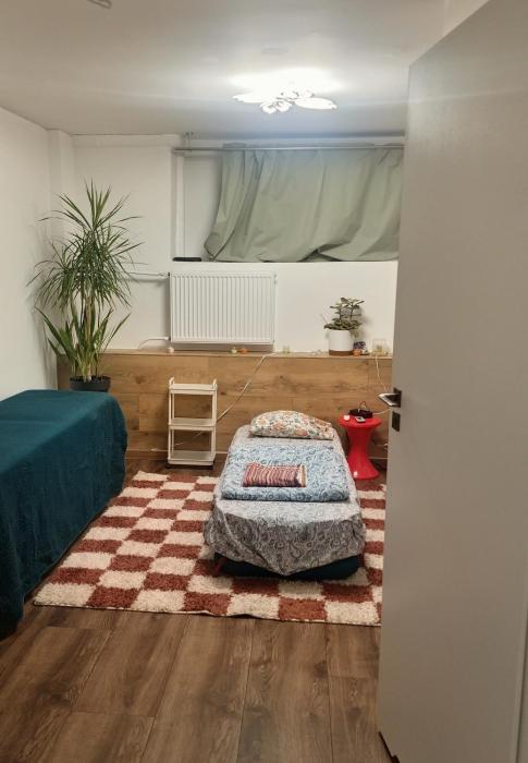 Old town massa room