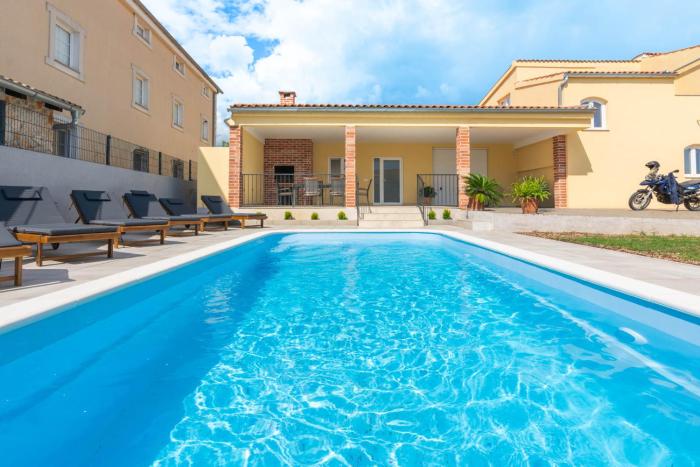 Mate Garden Villa