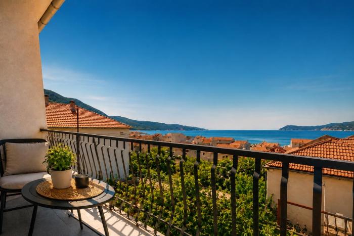 Martinis coastal retreat