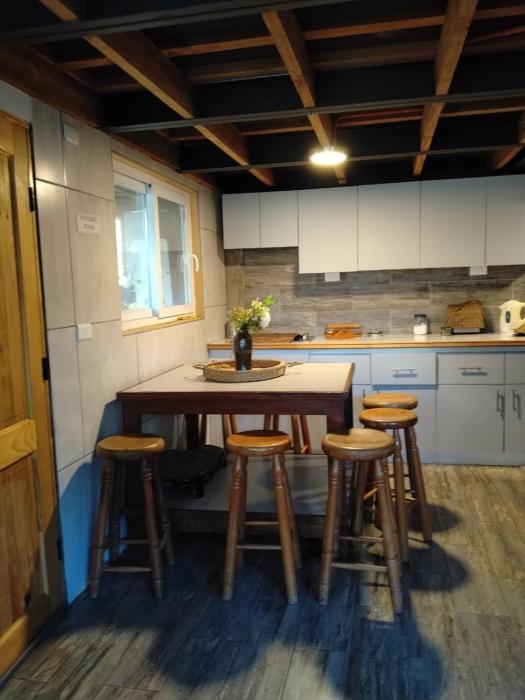 Papudo Cabin 3 blocks from Plaza and 5 from the Beach
