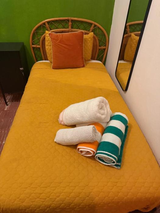 1818 Loíza Street Shared & Private Rooms