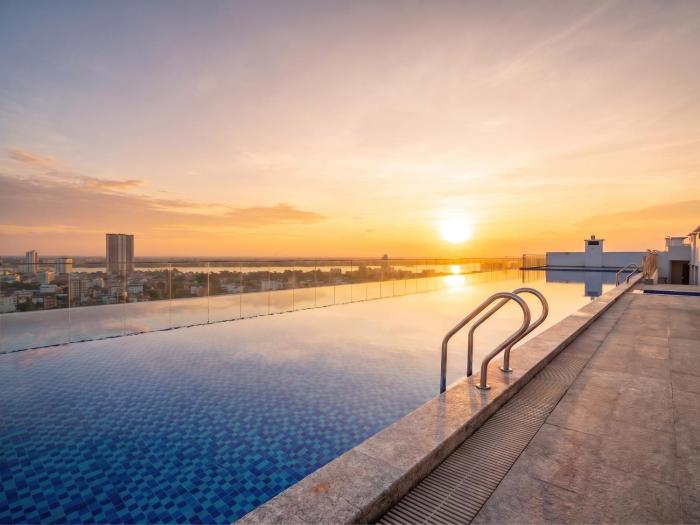 Yuetai Phnom Penh Harbour - Riverside Hotel