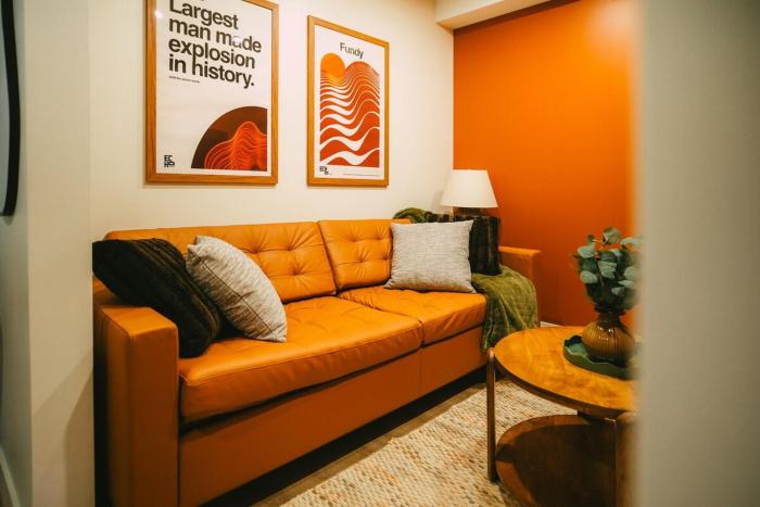 Free Parking - Historic 1BR plus Den Downtown Halifax
