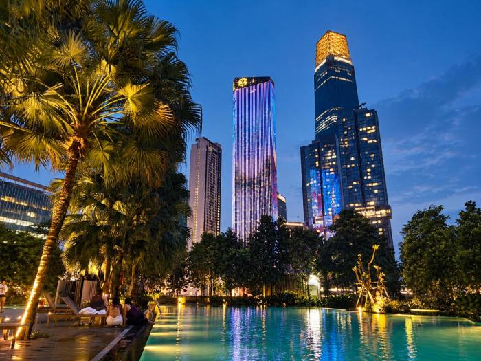 Agile Bukit Bintang BNB at KLCC #Located in TRX #5 mins to Pavilion &Bukit Bintang #Infinity Pool #Free Parking #中英文房东