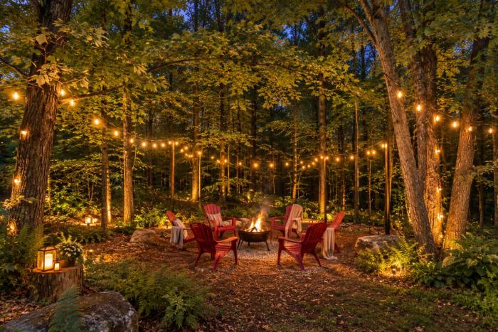 Forest Escape with Fire Pit, BBQ, Close to Downtown Huntsville