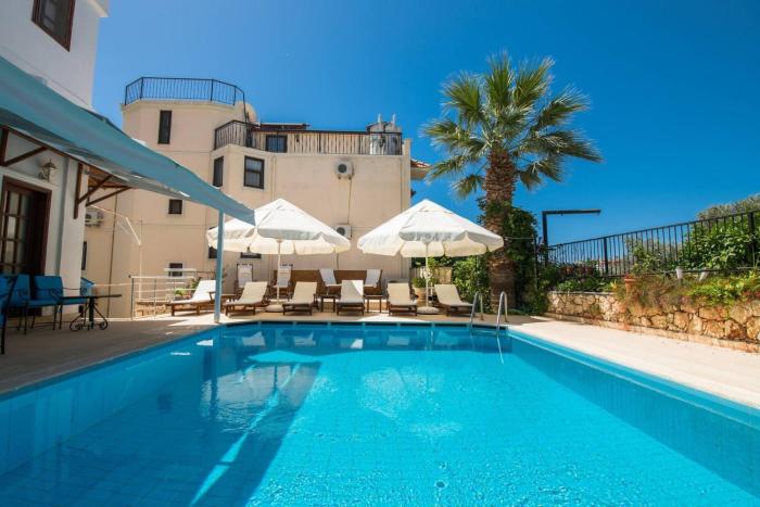 Charming 2-Bedroom Apartment with Shared Pool in Kalkan center
