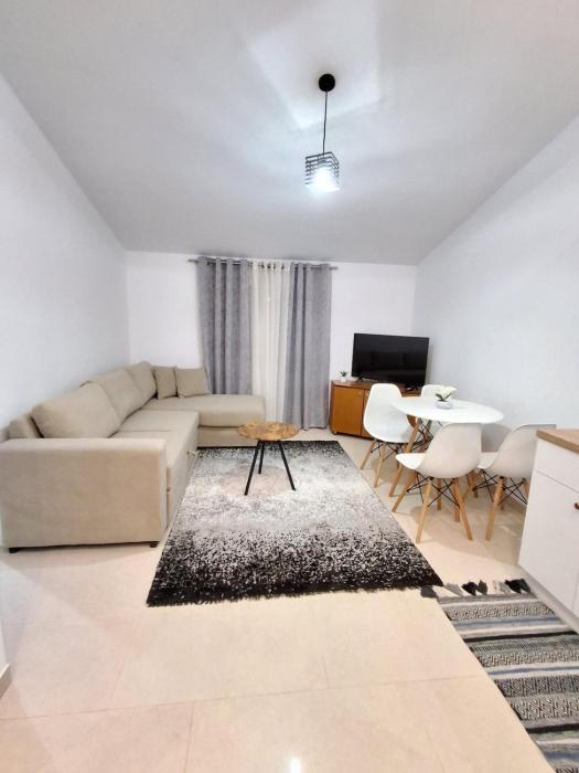 Apartment near TIA