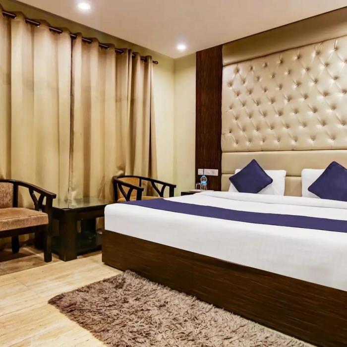 Fab Hotel Diamond