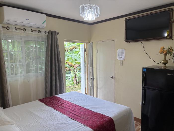 Lowes Camping Ground & Retreat