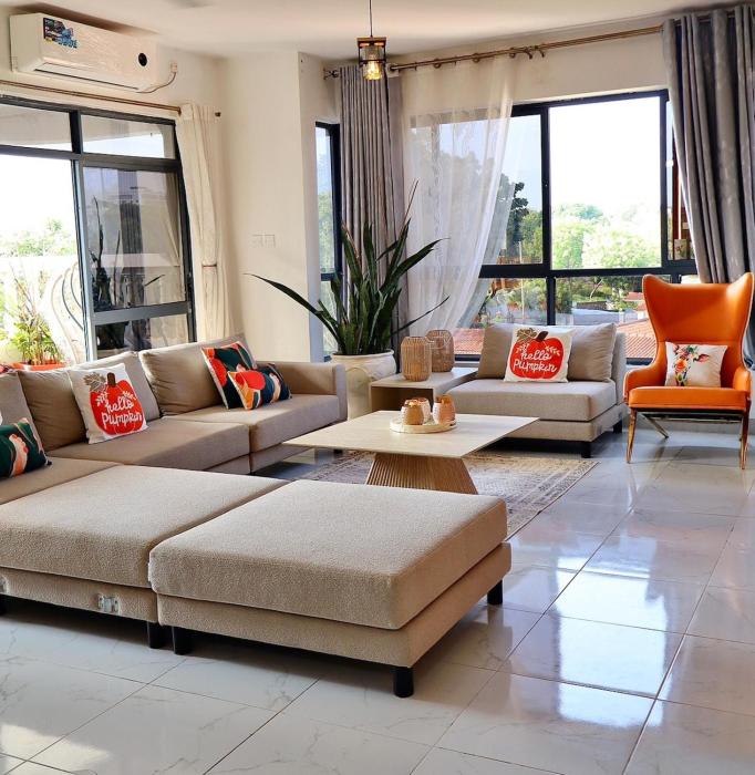 Nyali modern 2 BR Apartment with Pool, AC, Wifi