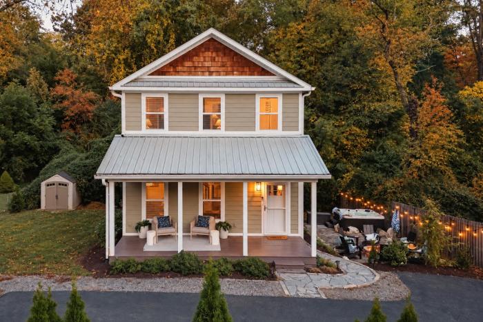 Forest Haven Hot Tub, Fire Pit & Coffee Bar