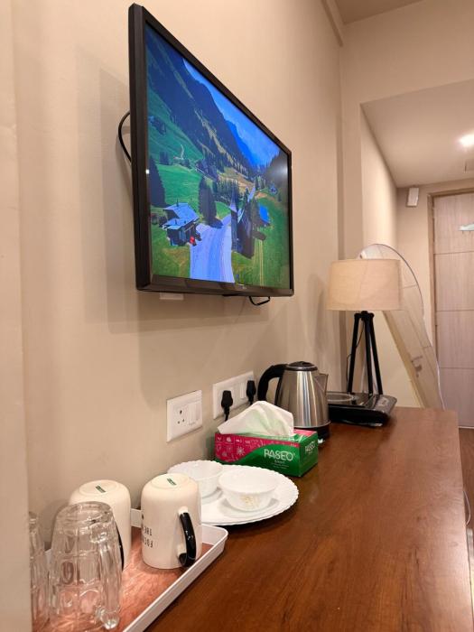 Seven Haven Premium Studio at ITC Omaxe