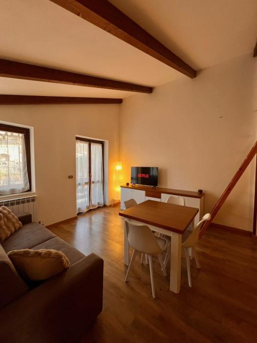Wood flat Edolo