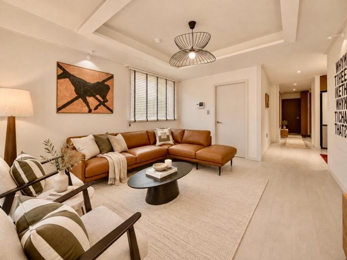Luxury Family Penthouse with 4 Bedrooms, 2 Bathrooms and Private Gym