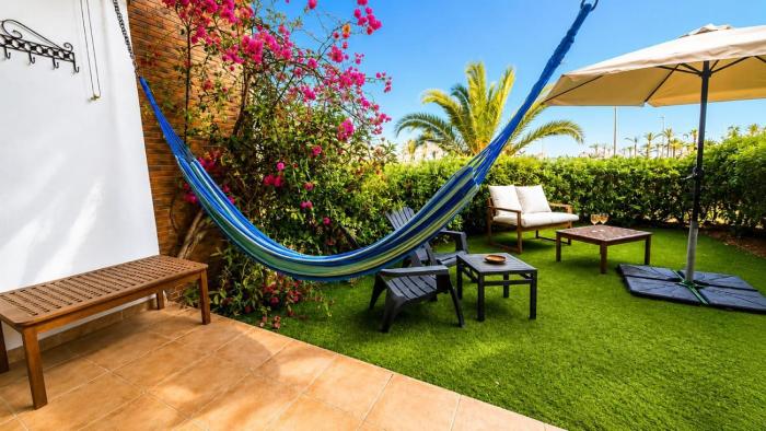 Casa Vega Vera Playa - Primera Línea de Playa - Beachtfront luxury Apartment with garden