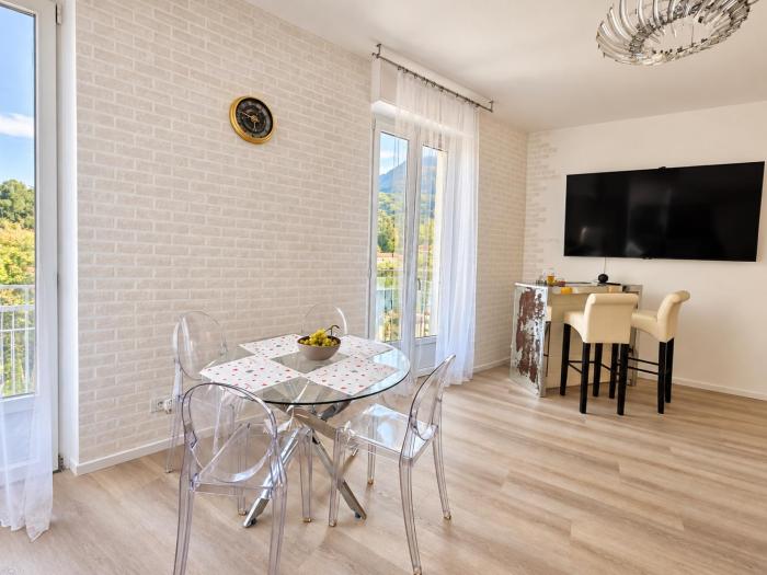 "Felicita" San Francesco lake view Relax Apartment