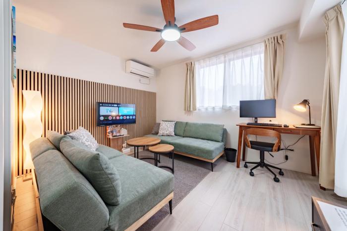 ZUSHI BEACH BASE 逗子ビーチベース - Near Kamakura, 1 min to Beach & Desk