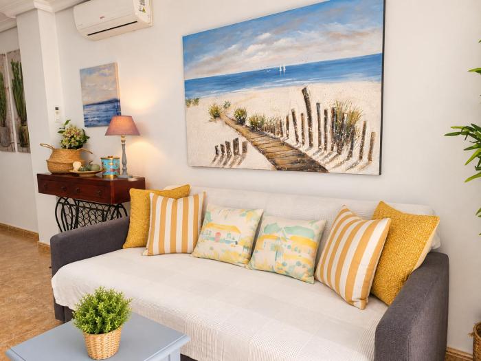 NEW Sunshine Apartment with pool