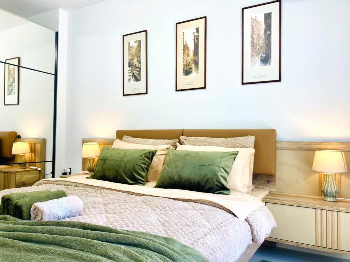 Beautiful & Classy Apartment for 6 Guest & Privet Parking