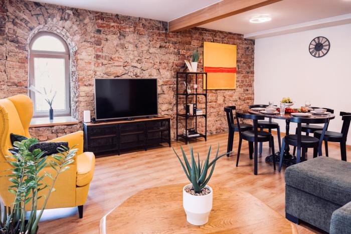 Rothko Apartment 4BR Old Town Ideal for Families & Groups