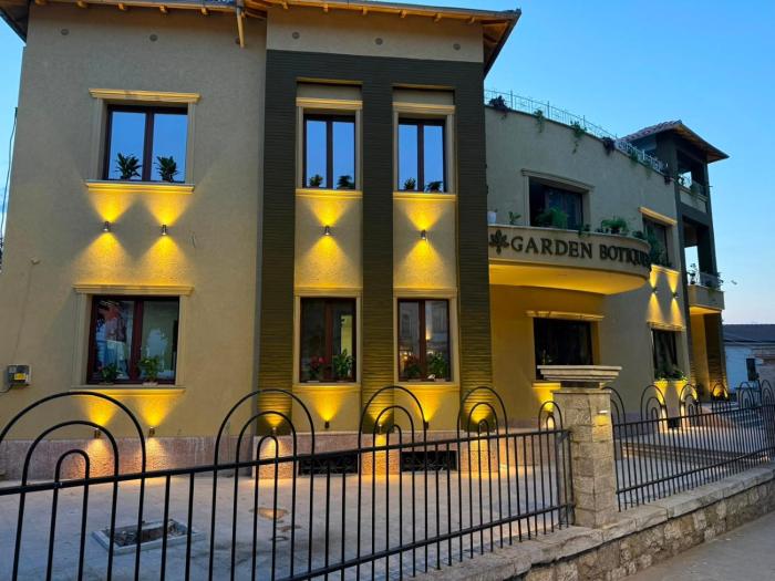Garden Boutique Boulevard