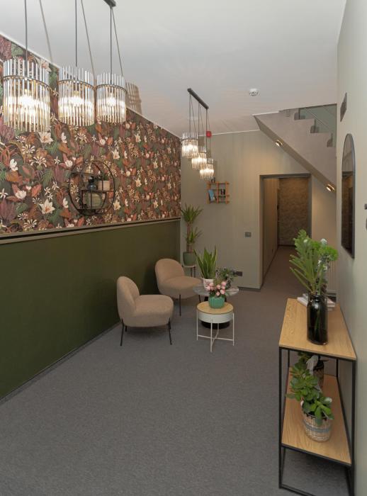 Happy Inn Rooms & Suites