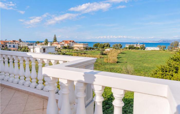 Villa Luna, Sea Views & Open Skies in Kato Assos