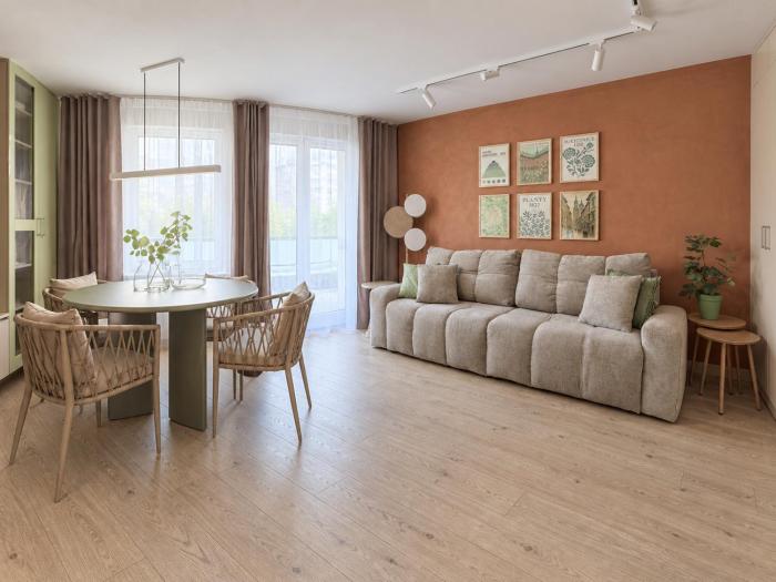 Two-Bedroom Apartment with Free Parking and Air Conditioning
