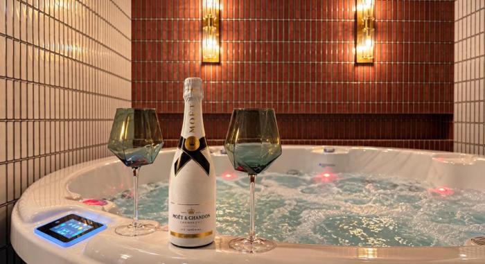 Haven SPA l Jacuzzi & Sauna l 2-poziomowy Loft l 3 sypialnie l 2 łazienki l Klimatyzacja