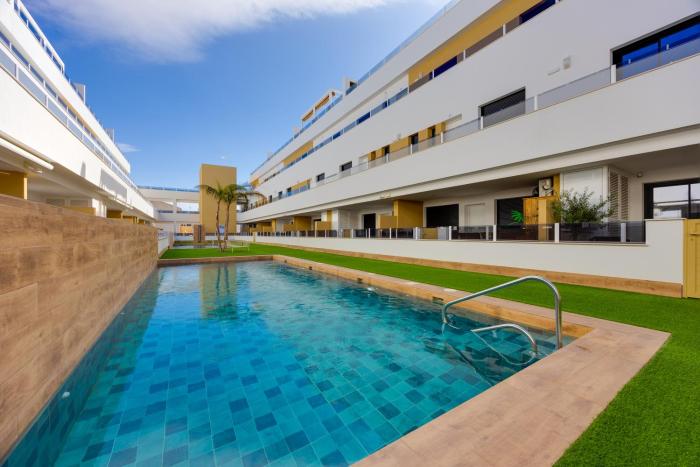 Casa Zomer Nuevo appartement with pool and parking close to beach Pilar