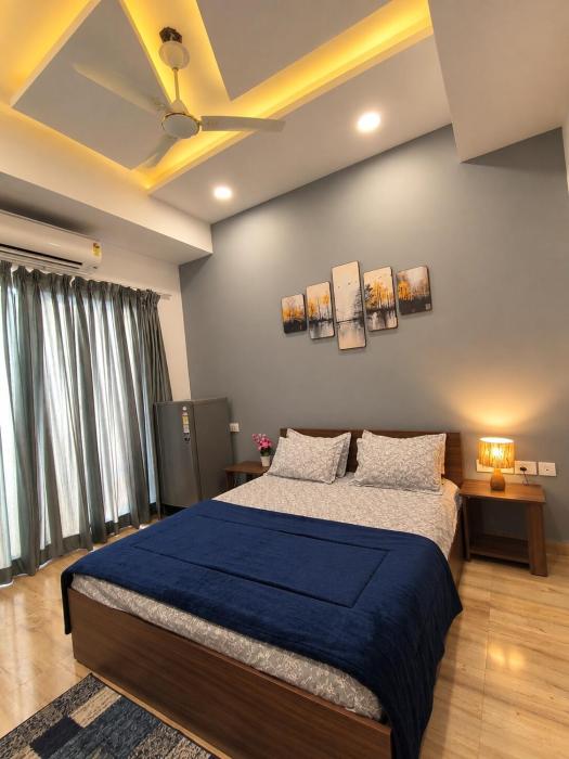 The Sunflower Inn Cozy Stay Near India Expo Mart