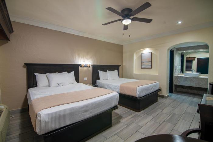 Hotel Siesta Real