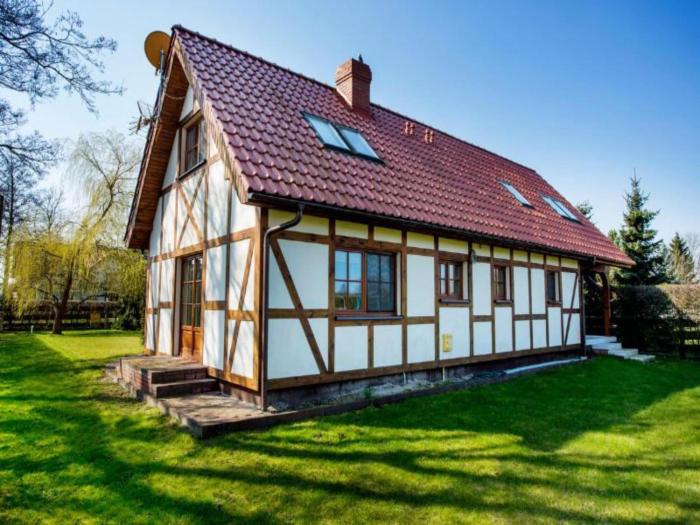 Comfortable holiday villa with terrace and garden